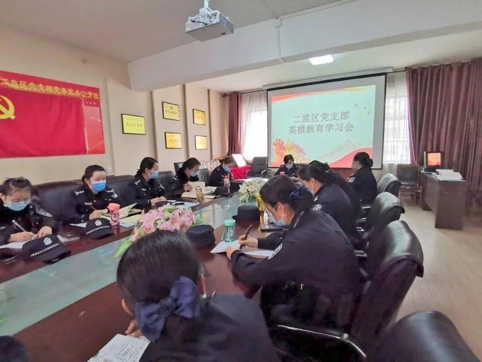 一号店10亿开撕天猫超市，东哥新一轮价格战到底意欲何为游戏画面